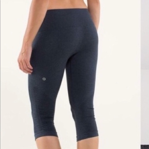 Dark Grey Lululemon leggings - Picture 1 of 5